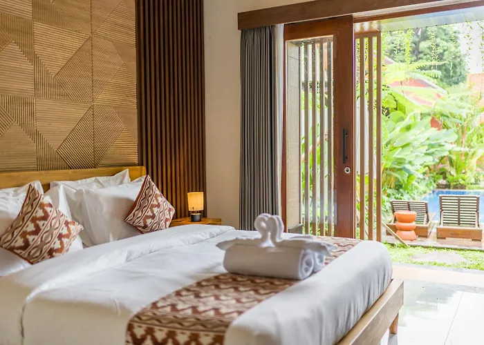 Hotel Kesumasari Living