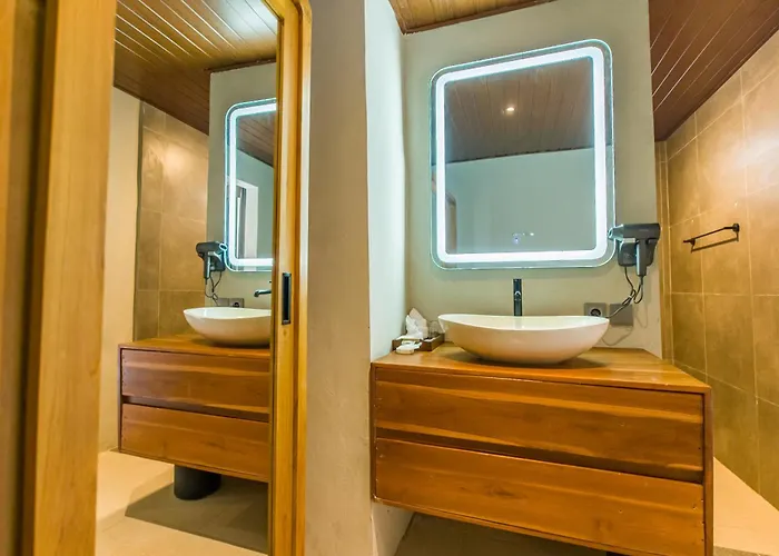 Hotel Kesumasari Living 3*